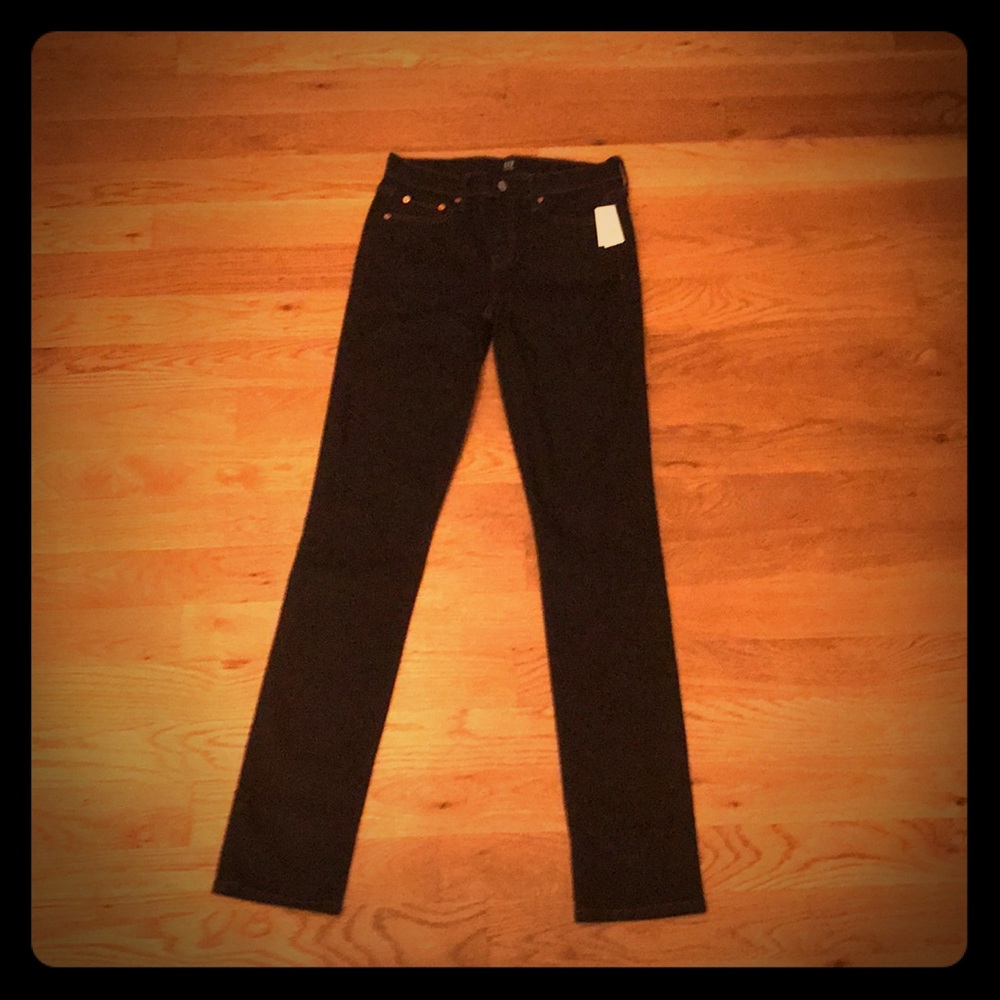 NWT - Womens GapDenim 28T Straight Jeans Dark Wash